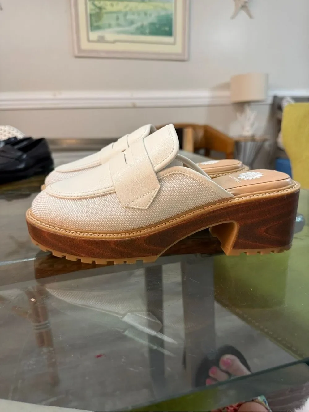 Yellow box Barclay White Fax Leather & Mesh Lug Sole Clog sz 10 NWOT